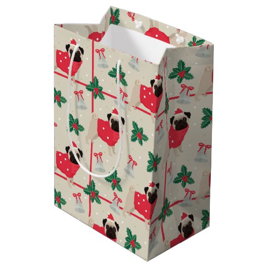 セーター&クリスマスサンタハットを着たパグドッグ ミディアムペーパーバッグ (裏面アングル)