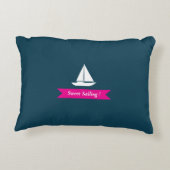 セーラ航海のー最高のーティール（緑がかった色） アクセントクッション (裏面)