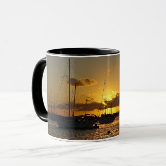 セーリングボートを夕日に マグカップ (正面左)