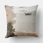 セーリングボートフラワーズビーチ クッション (裏面)