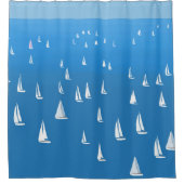 セーリングボート深いブルーシー – レガッタセーリングボート シャワーカーテン (正面)