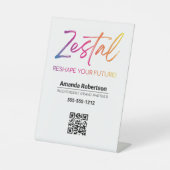 ゼスタル 台座サイン (正面)