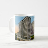 ゼネラルモーターズの建物、デトロイト、ミシガン州 コーヒーマグカップ (正面左)