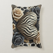 ゼブラエレガントプリントハートとバラ アクセントクッション (正面(垂直))