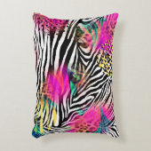 ゼブラカラフル抽象芸術柄 アクセントクッション (正面(垂直))