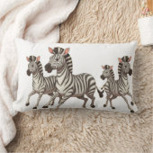 ゼブラダッシュ：サバンナの冒険 ランバークッション (ブランケット)