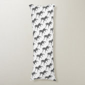 ゼブラブラックとライトグレーのシルエット ボディピロー (正面縦)