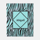 ゼブラモノグラムのプリントブラックとティール(緑がかった色)ターコイズ フリースブランケット (正面)