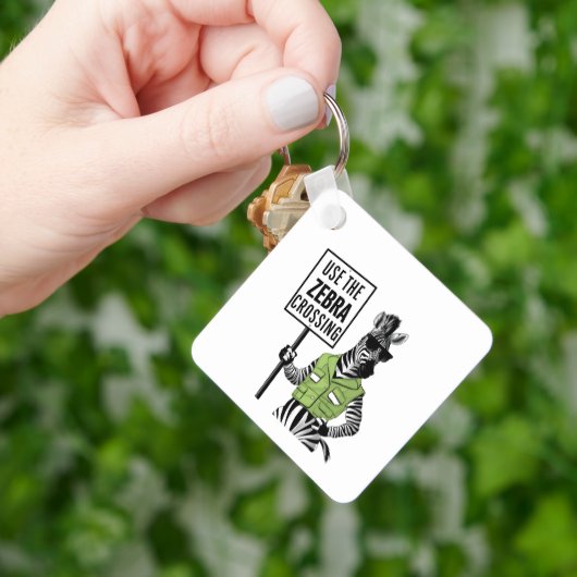 ゼブラ交差点を使用する キーホルダー (手)