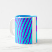 ゼブラ印刷（青と紫） ツートーンマグカップ (正面左)