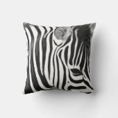ゼブラ接写アーモダント アウトドアクッション (裏面)