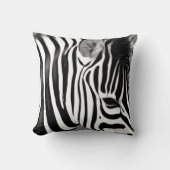 ゼブラ接写アーモダント クッション (正面)