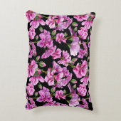 ゼラニウムの枝、水色のピンクの芽。 アクセントクッション (裏面(縦))