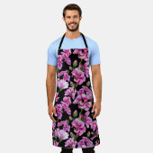 ゼラニウムの枝、水色のピンクの芽。 エプロン (着用した状態)