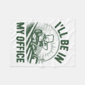 ゼロターン芝刈り機パパ 面白い オフィスにいますよ フリースブランケット (正面(横))