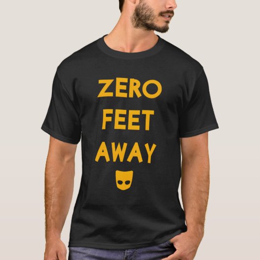 ゼロ0の足遠くにゲイクルージング Tシャツ (正面)