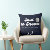 ソウルオンスヌーズおもしろい – 怠惰ムード引用文枕 クッション (椅子)