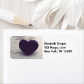 ソウルフルパープルストーンハートオンザサンディビーチ ラベル (インサイチュ)