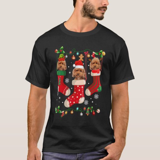 ソックスを履いた3匹のプードル クリスマス サンタ X'mas 犬 Tシャツ (正面)