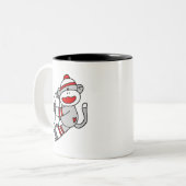 ソックス猿のサッカー ツートーンマグカップ (正面左)