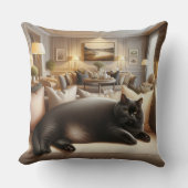 ソファでくつろぐ猫 クッション (正面)