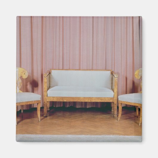 ソファと2つの椅子、カレリアン樺の木、1810-20 マグネット (正面)