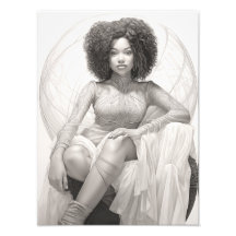 ソファに座ったエキゾチックな少女