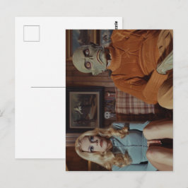 ソファに座った70年代の怪物と女 ポストカード