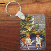 ソファに座る子供たち キーホルダー (正面)