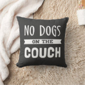 ソファに犬は居ない |ユーモアのある | クッション (ブランケット)