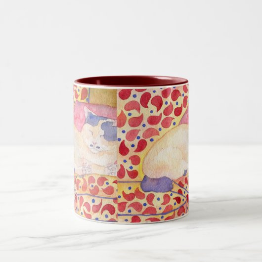 ソファーのマグのカラフルな猫 ツートーンマグカップ (中央)