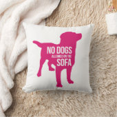 ソファーの枕の犬無し クッション (ブランケット)
