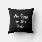 ソファーの枕の犬無し クッション (裏面)