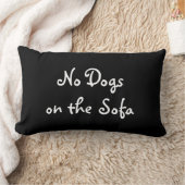 ソファーの枕の犬無し ランバークッション (ブランケット)