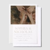 ソフィアモダン金ゴールド結婚ズ ベラム紙招待状 (オフセット)