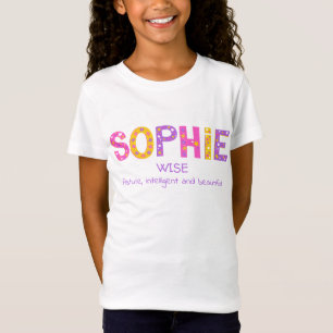 ソフィーの女の子の名前はピンクの紫の花の星を意味する Tシャツ