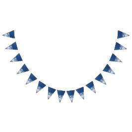 ソフトで小さな雲のパッチ バンティングフラッグ