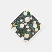 ソフトなアイボリーの花柄にグリーンとブラック スタンダードカクテルナプキン (角)