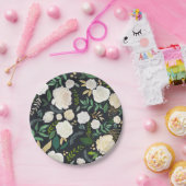 ソフトなアイボリーの花柄にグリーンとブラック ペーパープレート (パーティー)