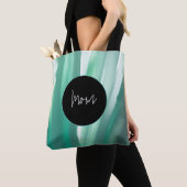 ソフトなグリーンの花柄プリントトートバッグ トートバッグ (クローズアップ)