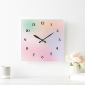 ソフトなパステルピンクと青と緑のぼやけ スクエア壁時計 (ホーム)