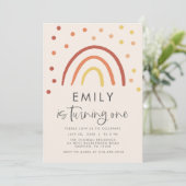 ソフトなピンクとパステルテラコッタの虹色の1歳の誕生日 招待状 (スタンド正面)