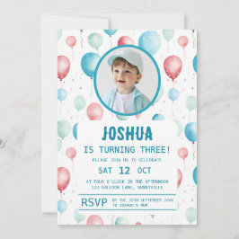 ソフトなブルーバルーンの子供の誕生日 招待状