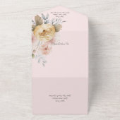 ソフトな春の色の花 オールインワン招待状 (外側)
