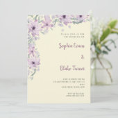 ソフトイエローの結婚式と美しいパープルの花 招待状 (スタンド正面)