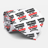 ソフトウェアエンジニア遊がビデオゲームを好む ネクタイ (ロール)