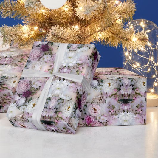 ソフトグラデーションの贅沢な芍薬と桜 ラッピングペーパー (クリスマス)