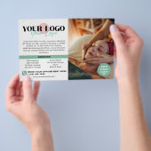 ソフトグリーンあなたのロゴ写真QRスパサロン チラシ (ハンドル)