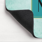 ソフトグリーンのモノグラムヴィンテージ紙テクスチャ マウスパッド (コーナー)