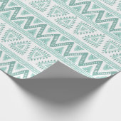ソフトグリーンの部族の幾何学的パターン ラッピングペーパー (角)